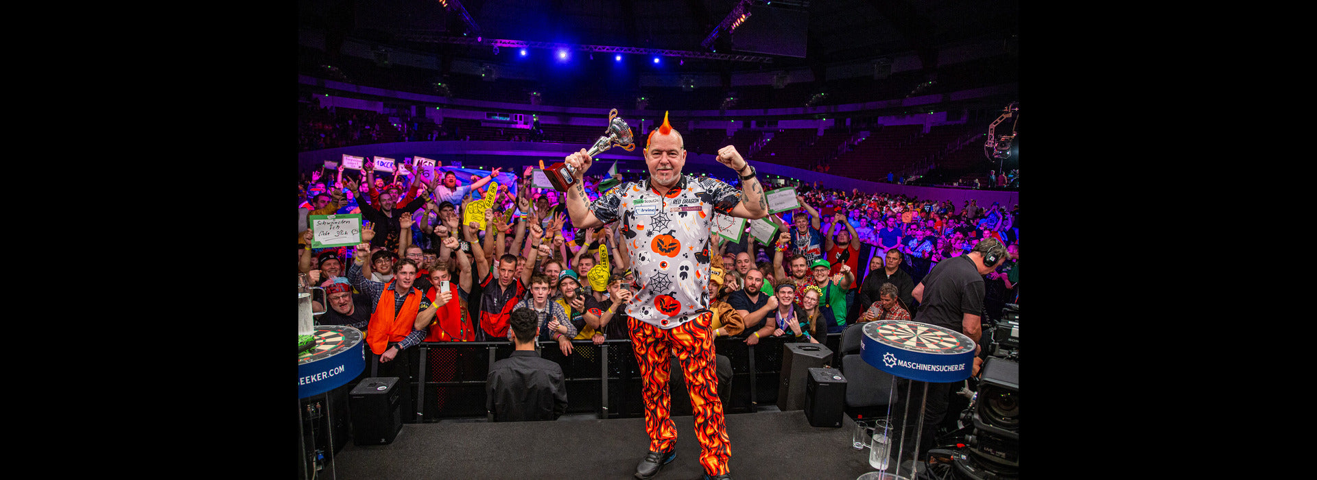 WONDERFUL WRIGHT SEALS SECOND EUROPEAN CHAMPIONSHIP CROWN