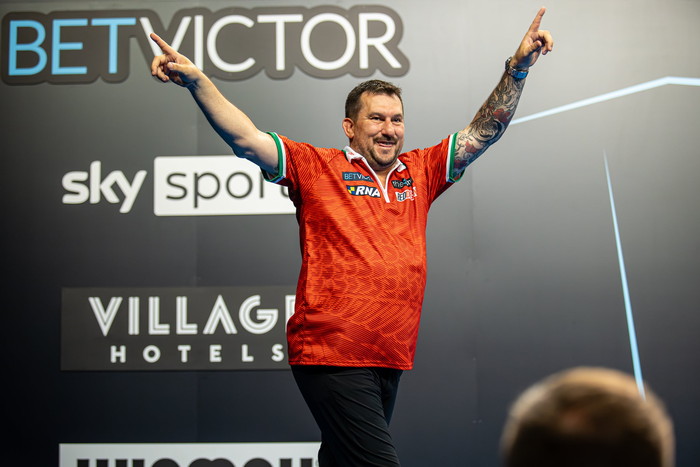 SUPERB CLAYTON DEFIES PLAISIER TO WIN PLAYERS CHAMPIONSHIP 14