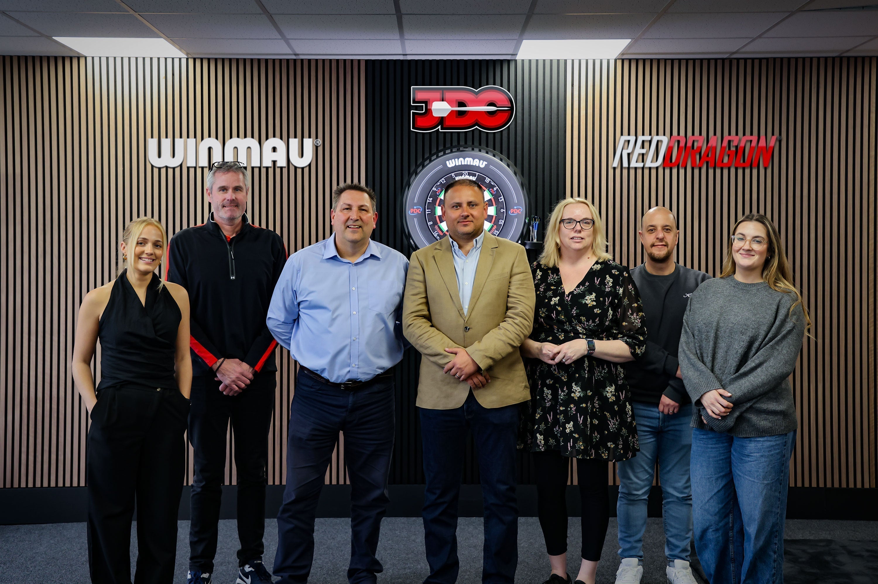 Winmau and Red Dragon forge landmark partnership with Junior Darts Corporation